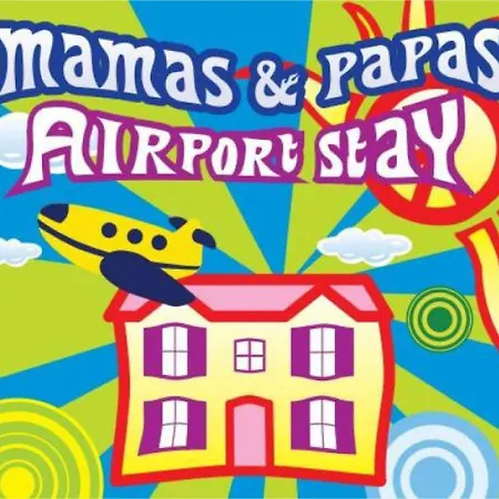 Mamas & Papas Airport Hostel