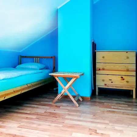 Hostel Mamas & Papas Airport *